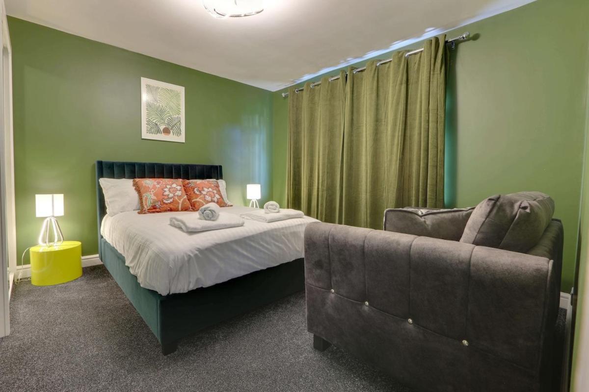 #stylish #exceptional 4 Bed House, Free Parking, Close To Centre * Sheffield
